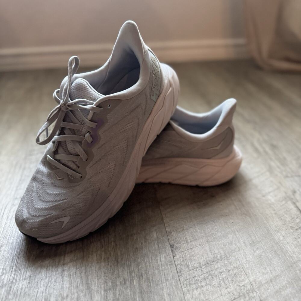 Hoka Arahi 6 Harbor Mist Silver Purple Womens 9.5 B Running Shoes 1123195-HMSL